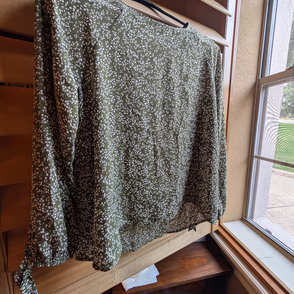 Papermoon Green Cocktail Blouse